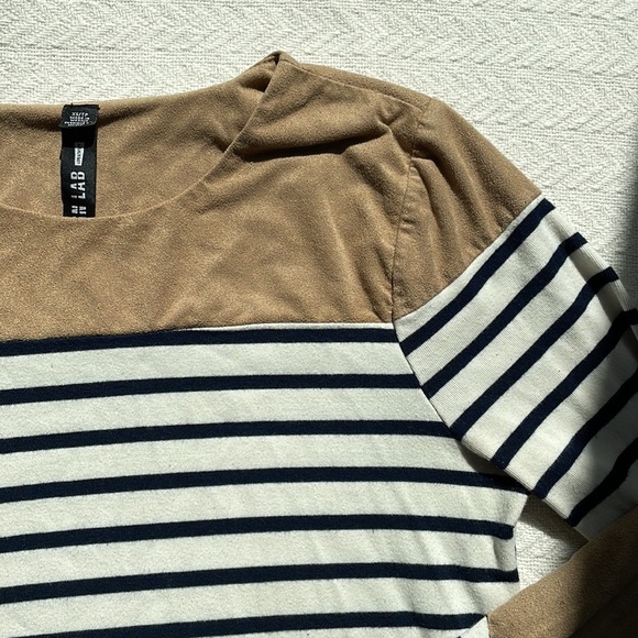 Fitted Blouse Top - Picture 4 of 8